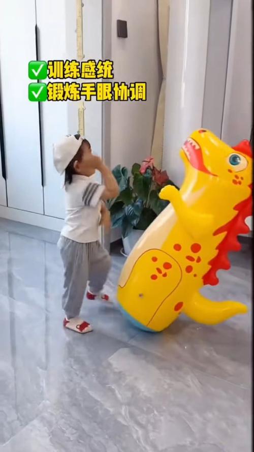 充氣不倒翁寶寶拳擊恐龍 0歲起益智玩具的多重樂(lè)趣